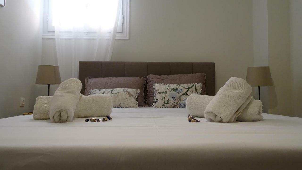 Elegant And Comfortable Apartment In The City Center Ermoupoli Exterior foto